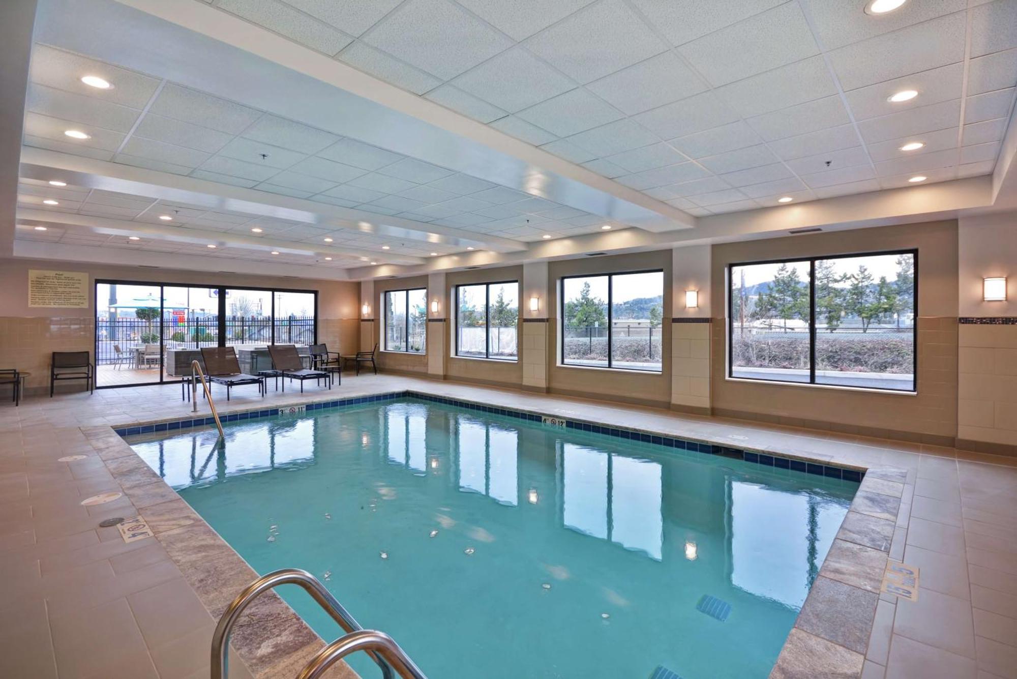 Hampton Inn & Suites Grants Pass Eksteriør billede